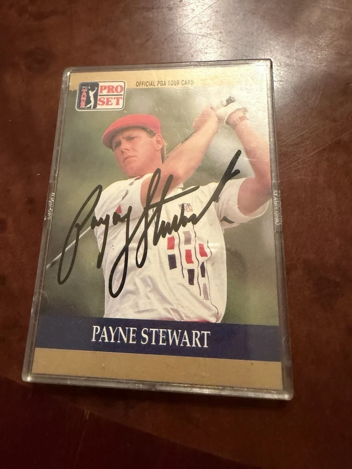 1990 Pro Set PGA Tour #20 Payne Stewart rookie card signed NRMT  - Image 1 of 1