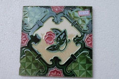 Vintage SAJI JAPAN Nouveau Majolica Rose Flower Design Architectural Tile NH3835 Cover