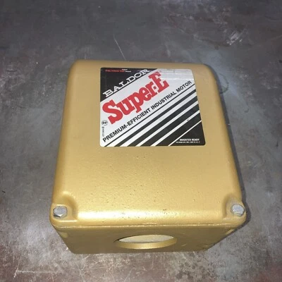 40Hp Baldor Electric Motor wire Cover Box 2 5/8” Bolt Hole Pattern - Image 1 of 2