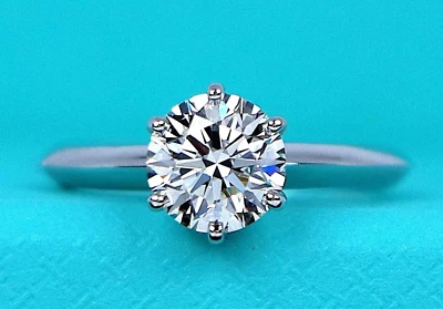 $22,800 Tiffany & Co. Anillo de compromiso de diamantes de platino 1,33 quilates I VVS2 4,75 Foto 1 de 4