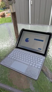 Surface Go 3 Business Edition - 10.5" Core i3 LTE (4G) | 8GB/128GB + Targus Case - Picture 1 of 5