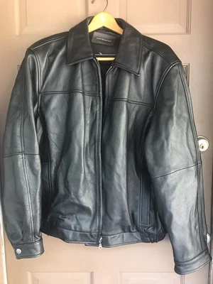 Chaqueta de cuero negra Croft & Barrow forro acolchado talla GRANDE muy buen estado. Foto 1 de 4