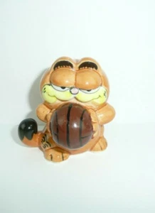 Enesco Garfield The Cat vtg Figure Basketball Figurine  - Picture 1 of 6