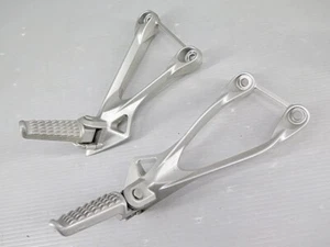 Kawasaki ZX-6R Genuine Tandem Step Set Left & Right ADC3 0144 0145 250131DY0103 - Bild 1 von 9