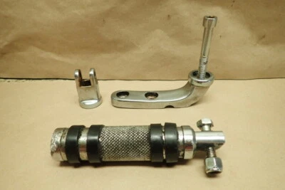 2003 HARLEY-DAVIDSON DYNA SUPER GLIDE 88 100TH ANNIVERSARY RIGHT SIDE PEG ASSY - Image 1 of 4