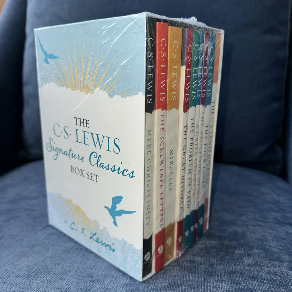 The C. S. Lewis Signature Classics Set 8 Book Box Set & Journal BRAND NEW - Image 1 of 4