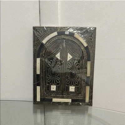 Handcrafted Moroccan Wall Mirror with Camel Bone Inlay – Vintage Brass Decor  - Photo 1/4