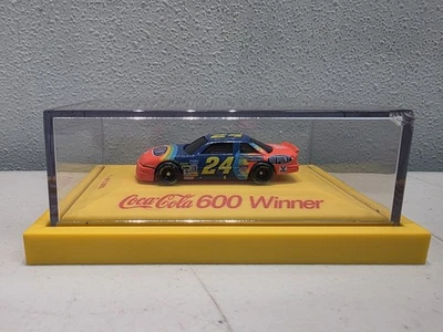 Jeff Gordon #24 Dupont 1994 Coca-Cola 600 Winner Racing Champions Die escala 1:64 - Imagem 1 de 4