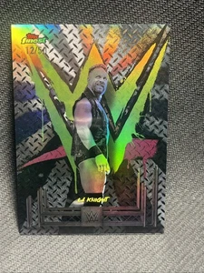 2025 Topps Finest WWE LA KNIGHT REFRACTOR 12/50 Common - Picture 1 of 4