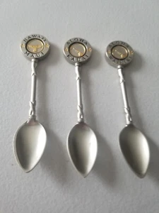 VINTAGE HAWAII KAUAI WAIKIKI MAUI COLLECTIBLE PEWTER SOUVENIR SPOON LOT - Picture 1 of 6