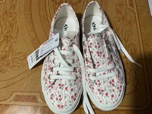 Superga Fantasia rote geblümte Canvas-Sneaker - 6,5 - neu mit Etikett - Bild 1 von 5