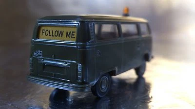* Brekina 33200 VW T2 - FOLLOW ME - Military Personnel Bus 1:87 HO Scale - Image 1 of 4