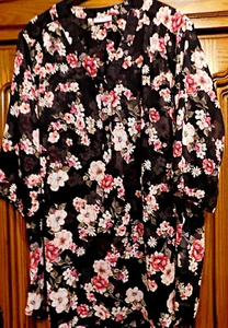 Janina curved Hemdbluse Gr. 48 neu und ungetragen leicht transparent superschick - Bild 1 von 5