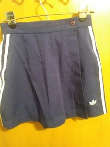 Sz. 6 new Vtg Adidas Tennis / Golf Skorts Blue/ White Stripes Waist 25" Nwot ) - Picture 1 of 5