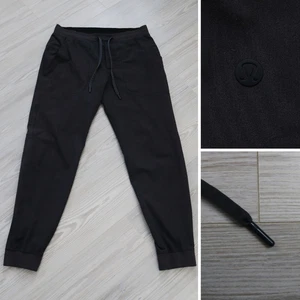 Lululemon ABC Jogger Men's L Charcoal Black Warpstreme Performance Logo Pants - Picture 1 of 6