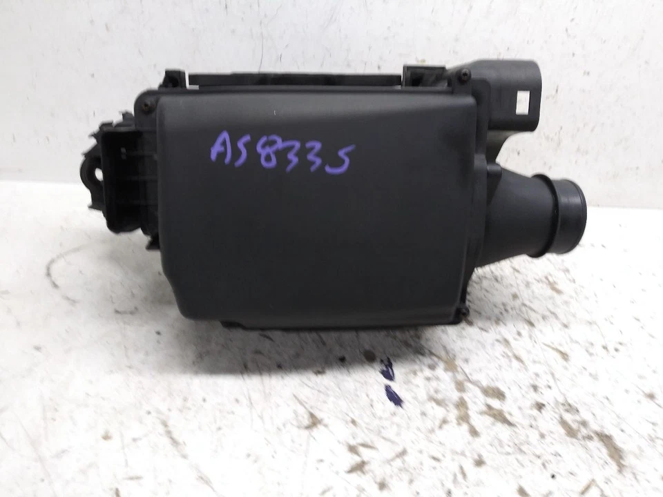 Infiniti Q60 2017 OEM conjunto de filtro de aire 2,0 L AWD se adapta a 17-18 A2740900701 Foto 1 de 4