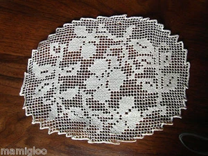 ANCIEN  NAPPERON   filet main 23 x17cm blanc #OLD - Picture 1 of 1