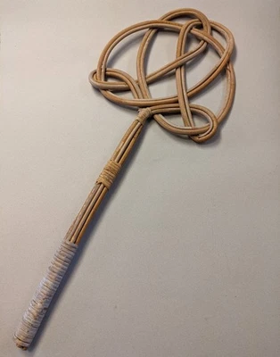 Vintage Victorian Farmhouse Celtic Knot Woven Wicker Rattan Rug Beater 26" - Image 1 of 4