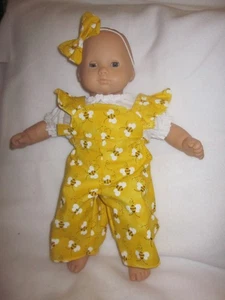 Bitty Baby Puppenkleidung/gelber Hummel Overall/Bluse/Haarschleifen - Bild 1 von 1