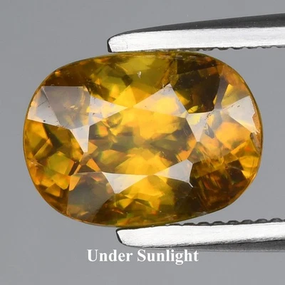 💎 2,35ct ovale natürliche grünlichgelbe Sphene - Super Sparkles, Madagaskar Edelstein - Bild 1 von 4