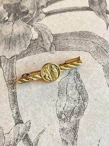 Ancienne Broche Souvenir De Lourdes Métal Doré - Imagen 1 de 2