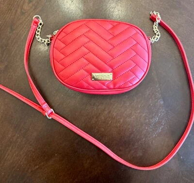 women/teen bags crossbody Red with quilted pattern By Bebe Los Angeles *Brand Ne - Image 1 of 4