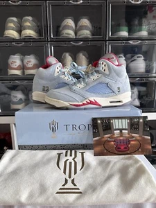 Jordan 5 Trophy Room Ice Blue - Bild 1 von 13
