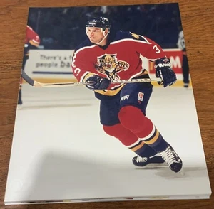 PAUL LAUS 8x10 UNSIGNED PHOTO FILE PHOTOFILE LICENSED FLORIDA PANTHERS PENGUINS - Picture 1 of 1