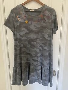 Jane and Delancey Short Sleeve Camoflauge Dress Size Large with Embroidery