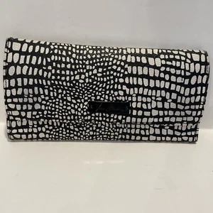 Vera Bradley Large Black And White Wallet - Picture 1 of 10
