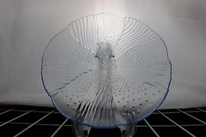 Libbey Hamony hellblau Blumenmuster strukturiertes Glas gereichelt 2 Lunchteller - Bild 1 von 3