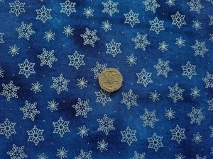 John Louden 100% Cotton Poplin Christmas Xmas Craft Fabric Denim Blue Snowflake - Picture 1 of 2