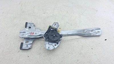Cadillac ATS 2013-2018 regulador de ventana lateral trasero derecho con motor OEM Foto 1 de 4