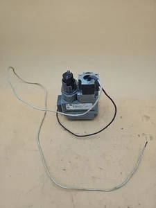 Válvula de gas abierta a presión Emerson White Rodgers 36C01A-405 3/4" con kit LP 120VAC - Imagen 1 de 6