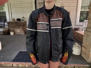 Harley Davidson Leather Jacket 103829 CHOPPERS on Back Flames on Arms Medium - Picture 1 of 22