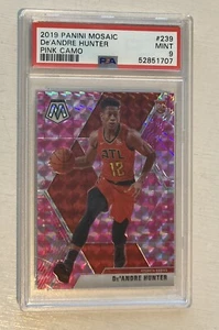 Panini 2019 Mosaic Deandre Hunter Rosa Mimetico PSA 9 Rookie - Foto 1 di 2