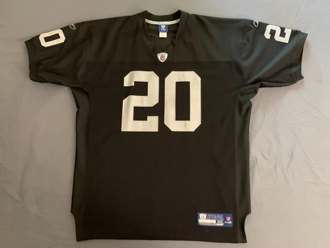 Darren McFadden Reebok black Raiders jersey, size 52, excellent condition Cover