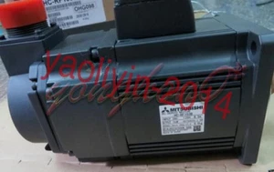 1PCS NEW Mitsubishi HC-RF103B AC Servo Motor HCRF103B - Picture 1 of 1