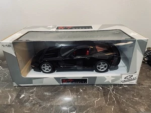 1998 UT Models 1:18 Scale Diecast Model Chevy Corvette NIB - Picture 1 of 2