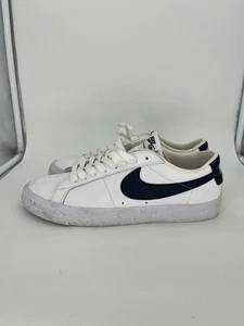 Nike Shoes Mens Size 9 White Navy SB Zoom Blazer Low Skate Sneakers Leather - Foto 1 di 14