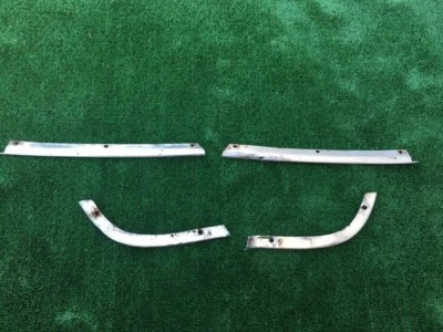 Mercedes Early W116 280.450SEL moldura borde capó, juego / izquierda / derecha Foto 1 de 4