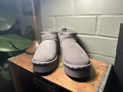 Новый Bearpaw Shalini ретро короткие молодежи замши лодыжки загрузки серый серый молодежный размер 1 - Изображение 1 из 4