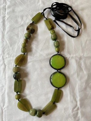 Marni long resin chunky bead statement necklace green black ribbon adjustable - Image 1 of 4