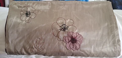 B. SMITH WITH STYLE EMBROIDERED BROWN METALLIC SHOWER CURTAIN  W/RUST APPLIQUES - Image 1 of 4