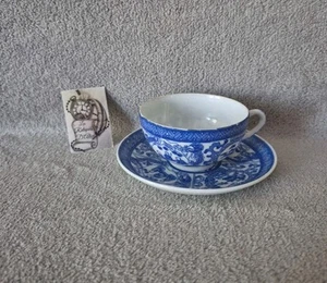 Porzellan Tasse und Untertasse asiatisches Dekor blau-weiß - Bild 1 von 24