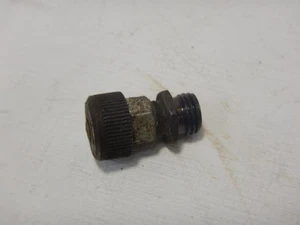 Craftsman 917.353710 3.7/17" Chainsaw Oiler Pump Adjustment Knob - Picture 1 of 3