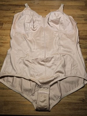 Triumph trouser corselet Doreen + cotton BSZ 01, size 110 D, skin, new + tags * vintage - Image 1 of 4