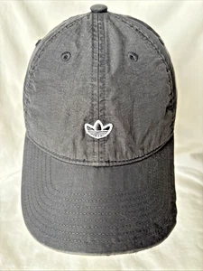 Adidas Cappello Berretto Strap Back Donna Taglia Unica Nero Ricamato 100% Nylon Outdoor - Foto 1 di 8