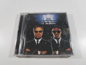 Sin usar, en caja, Men In Black The Album CD Película Banda Sonora 16 Pistas - Imagen 1 de 6