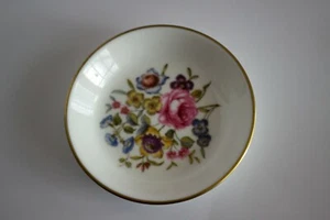 Plato de baratija floral Royal Worcester de 3,5" hueso fino china hecho en Inglaterra de colección - Imagen 1 de 5
